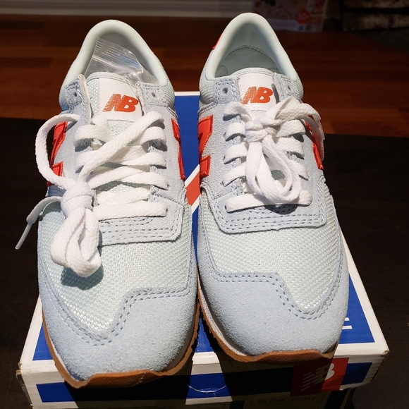Sold - New Balance sneakers - Picture 3 of 3